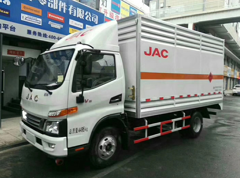 江淮駿鈴危運(yùn)車(chē)